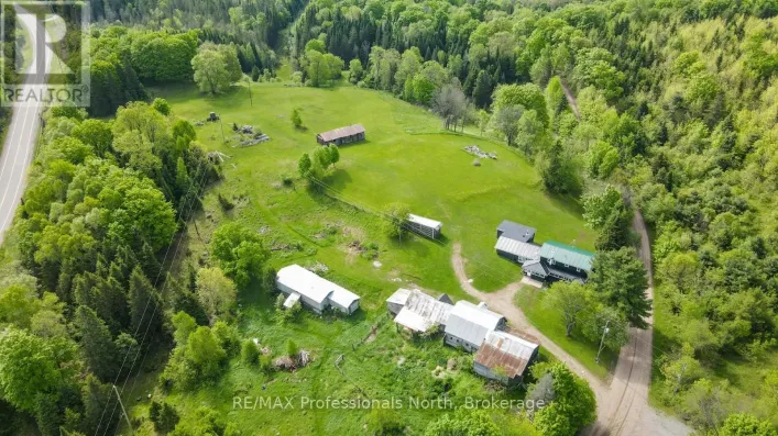 1896 PAYNES ROAD, Highlands East