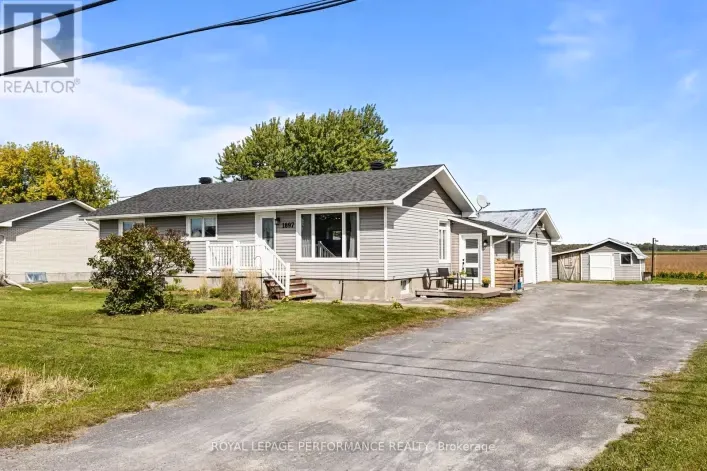1897 CHAMPLAIN ROAD, Clarence-Rockland