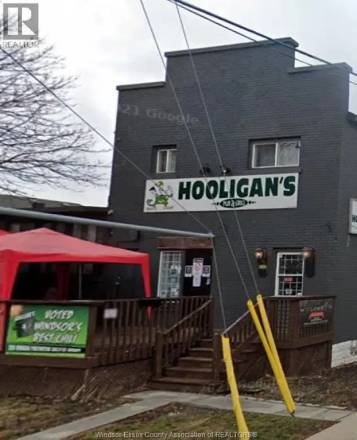 1898 SHEPHERD STREET East, Windsor