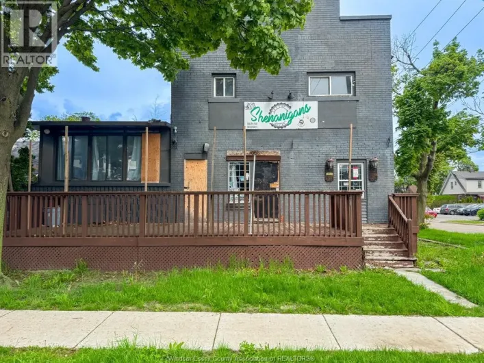 1898 SHEPHERD STREET, Windsor