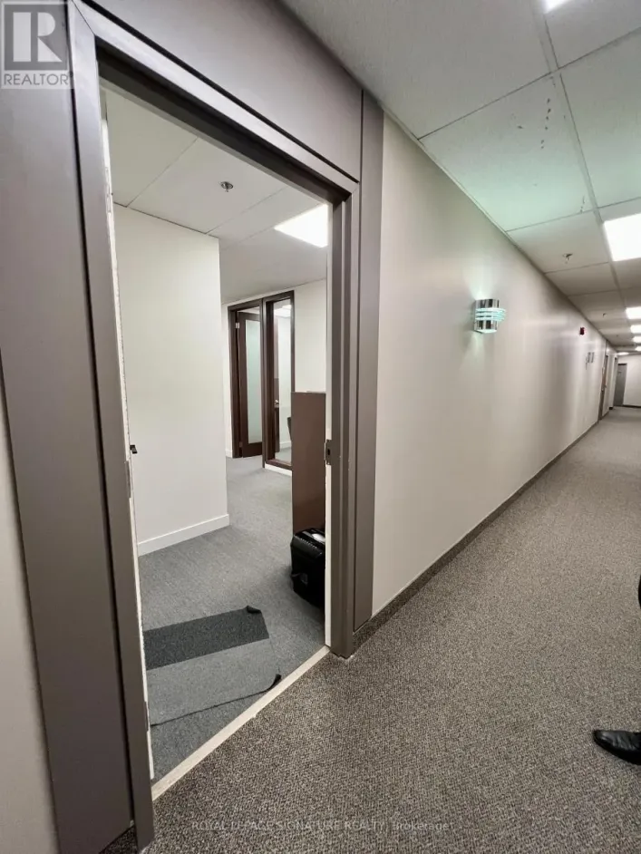 18B - 7895 TRANMERE DRIVE, Mississauga