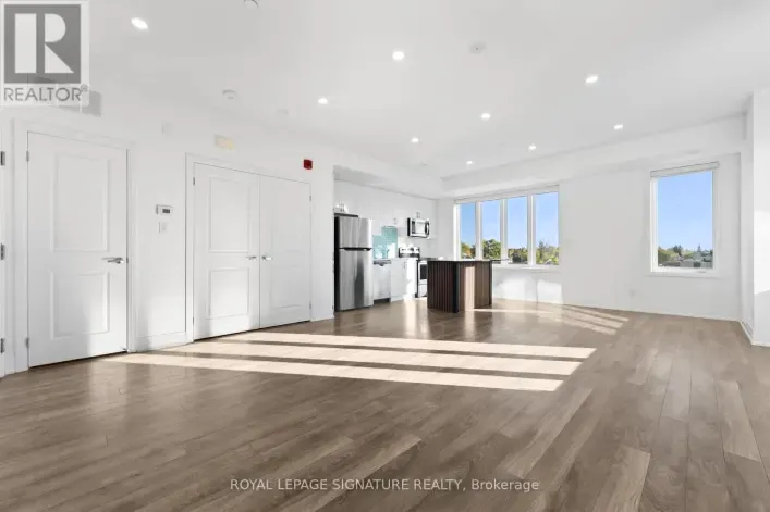 19 - 100 LONG BRANCH AVENUE, Toronto