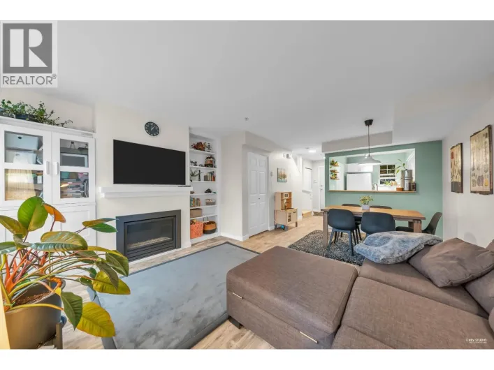 19 123 SEVENTH STREET, New Westminster