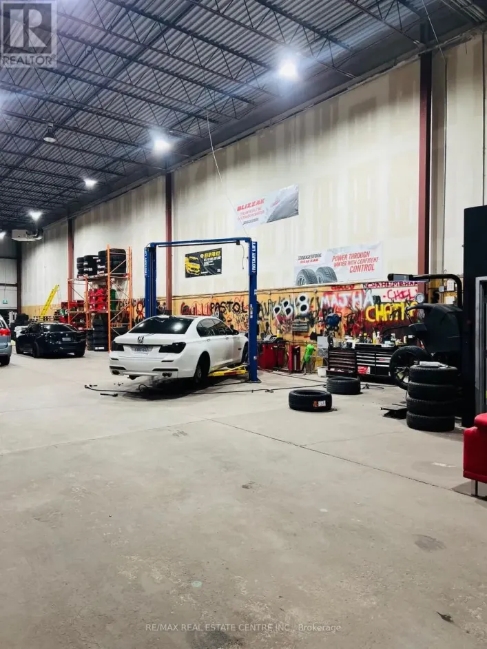 19 - 2070 STEELES AVENUE, Brampton