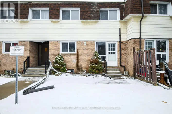 19 - 22 PITT STREET, Prince Edward County