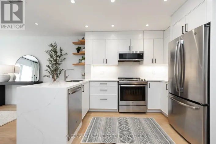 19 - 232 ST. GEORGE STREET, Toronto