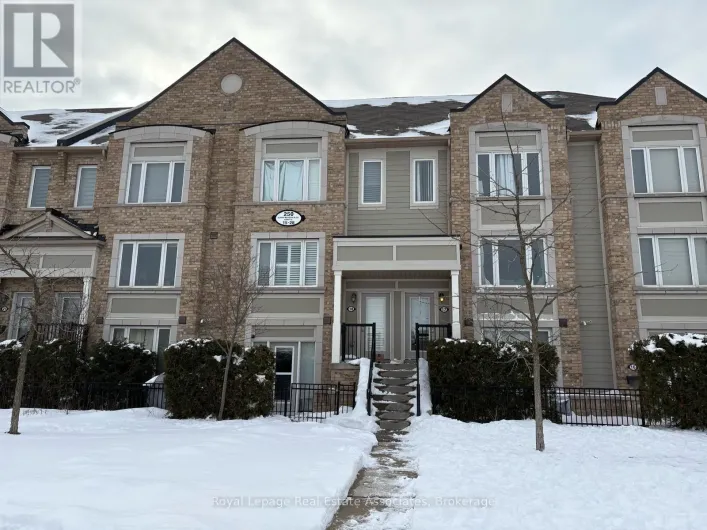 Row / Townhouse for sale: 19 - 250 SUNNY MEADOW BOULEVARD, Brampton