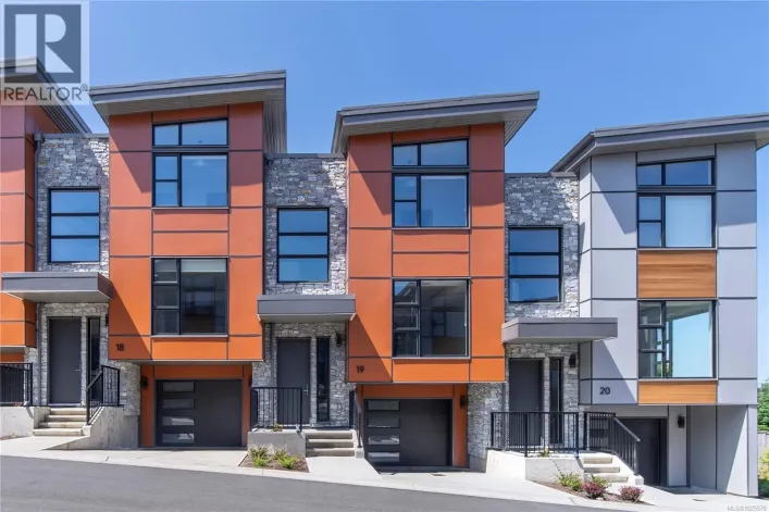 19 4253 Dieppe Rd, Saanich