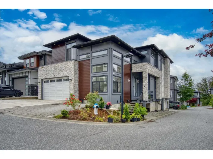 19 4295 OLD CLAYBURN ROAD, Abbotsford