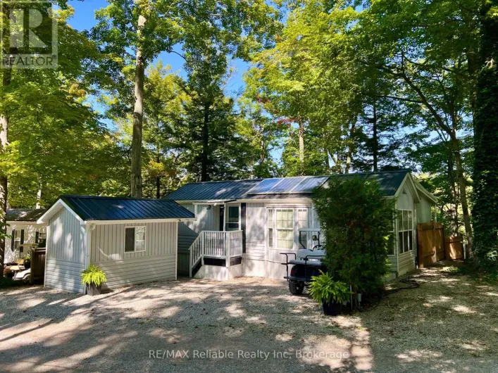 19 - 76735 WILDWOOD LINE, Bluewater