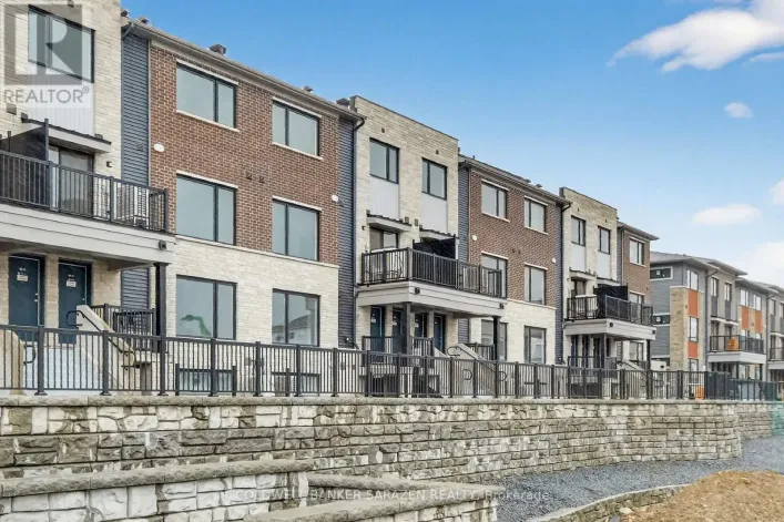 19 - 801 GLENROY GILBERT DRIVE, Ottawa