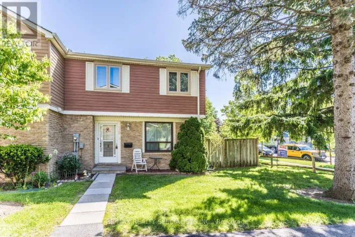 19 - 98 FALCONER DRIVE, Mississauga
