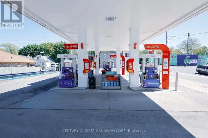 19 ADELAIDE STREET S, London South