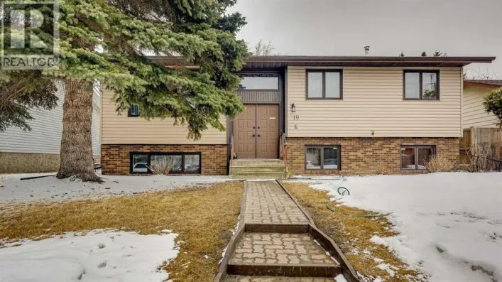 19 Bettenson Street, Red Deer