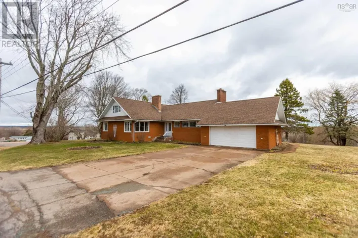 19 Biggs Drive, East Amherst