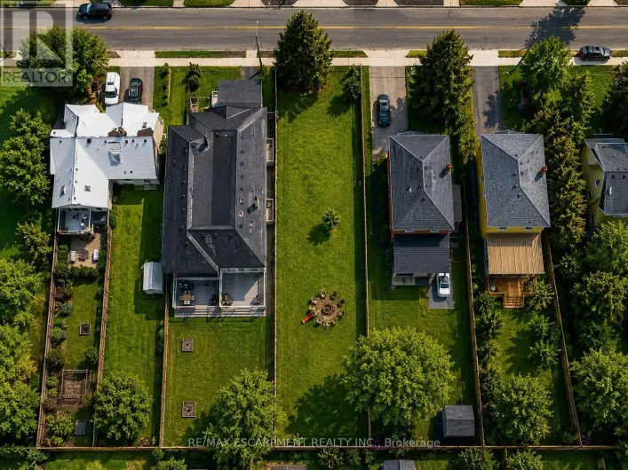 19 BROADVIEW AVENUE, Mississauga
