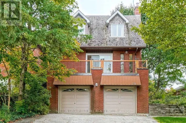 19 CARDELL AVENUE, Toronto
