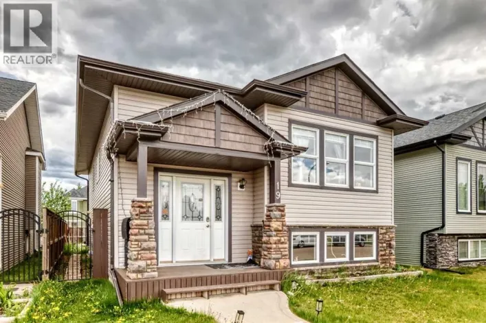 19 Charles Avenue, Red Deer