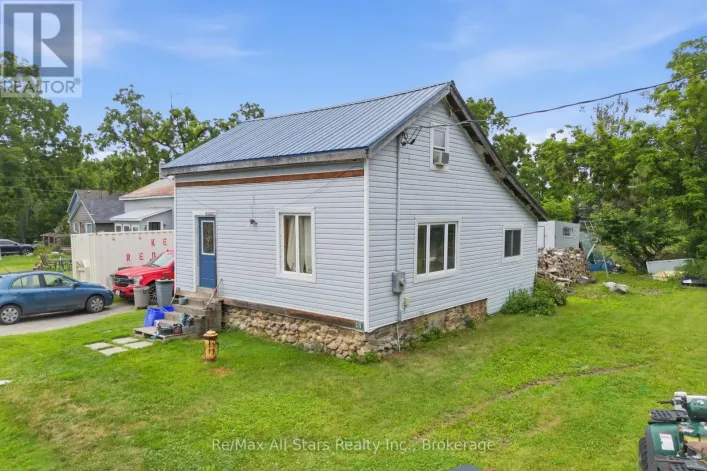 19 CHRISTOPHER STREET, Kawartha Lakes