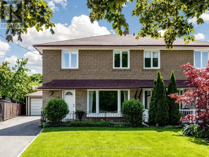 19 DAVELAYNE ROAD, Toronto