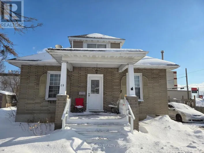 19 FLINDALL STREET, Quinte West