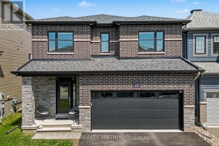 19 FOSSA TERRACE, Ottawa