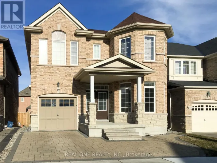 19 FRED MCLAREN BOULEVARD, Markham