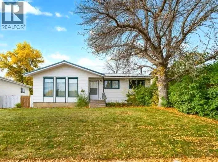 19 Greenbrook Way E, Brooks