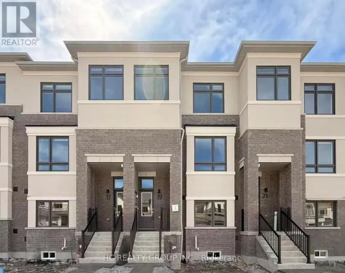 19 HELMKAY AVENUE, Richmond Hill