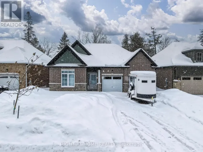 19 HILLCROFT WAY, Kawartha Lakes