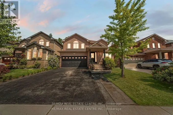 19 HOLLOWGROVE BOULEVARD, Brampton