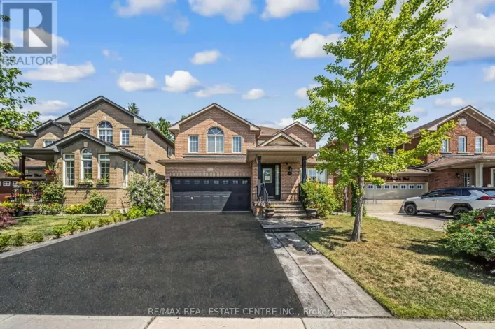 19 HOLLOWGROVE BOULEVARD, Brampton