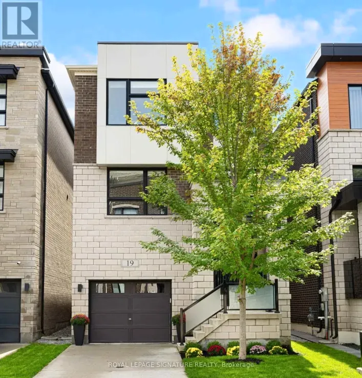 19 HOLLYHOCK COURT, Toronto