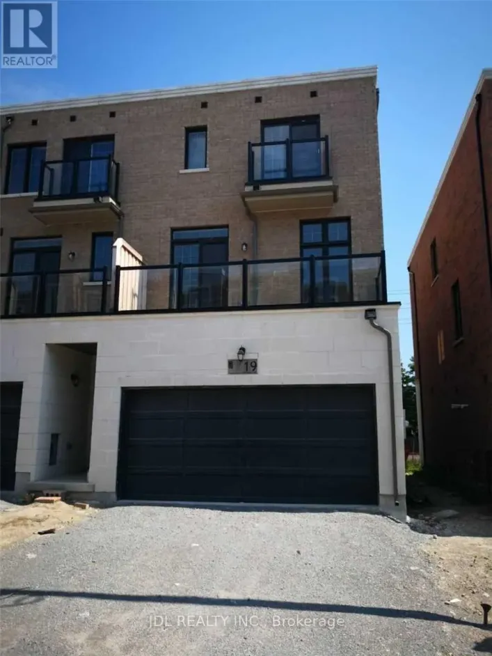 19 HYDERABAD LANE, Markham