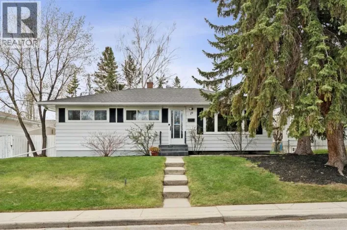 19 Hyslop Drive SW, Calgary
