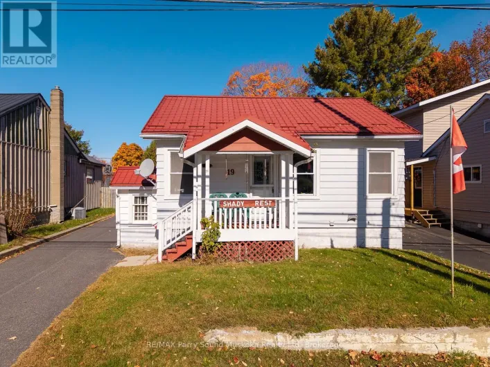 19 ISABELLA STREET, Parry Sound