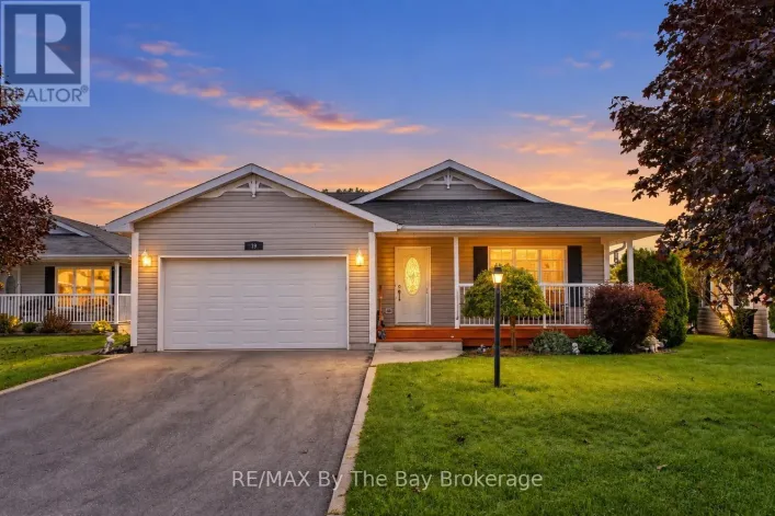 19 KENTUCKY AVENUE, Wasaga Beach