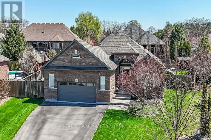 19 LAMPMAN DRIVE, Pelham
