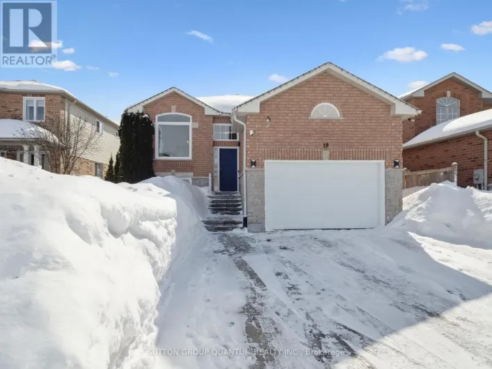 19 LESLIE AVENUE, Barrie