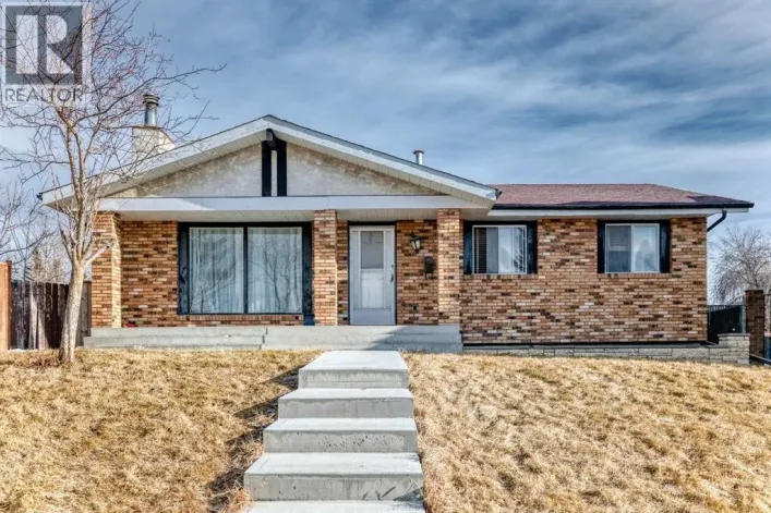 19 Malvern Place NE, Calgary