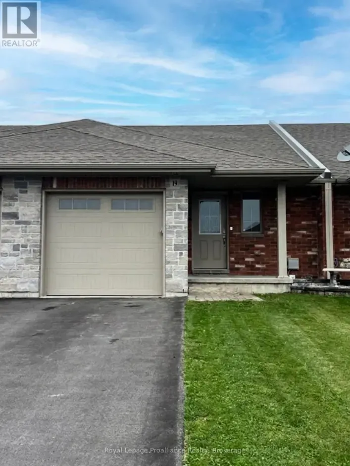 19 MCINTOSH CRESCENT, Quinte West