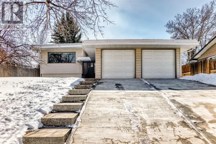 19 Meadowview Road SW, Calgary