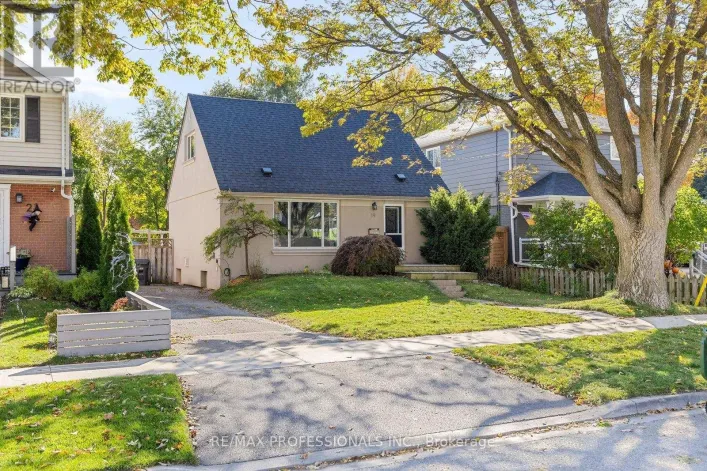 19 MITCHAM DRIVE, Toronto