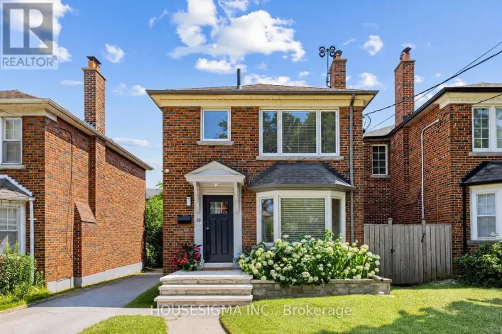 19 PARKLEA DRIVE, Toronto