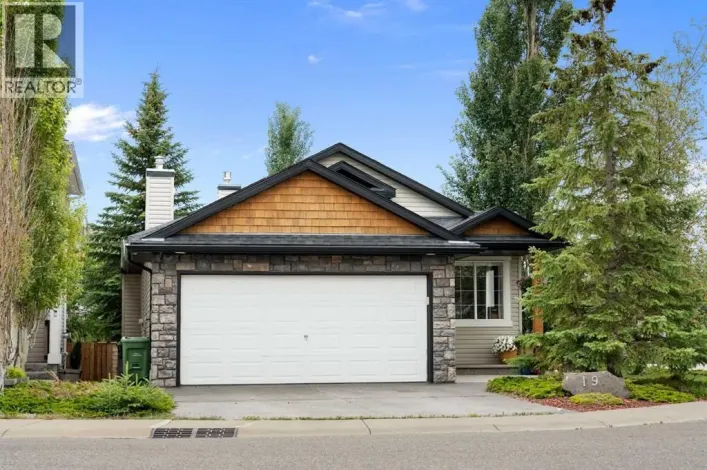19 Rockmont Court NW, Calgary