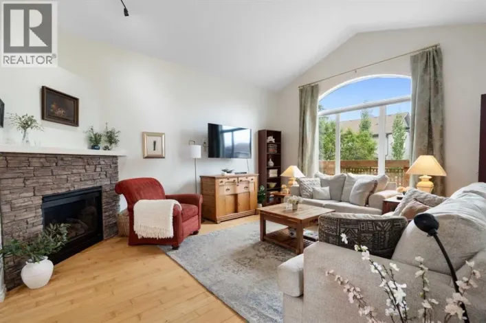 19 Rockmont Court NW, Calgary