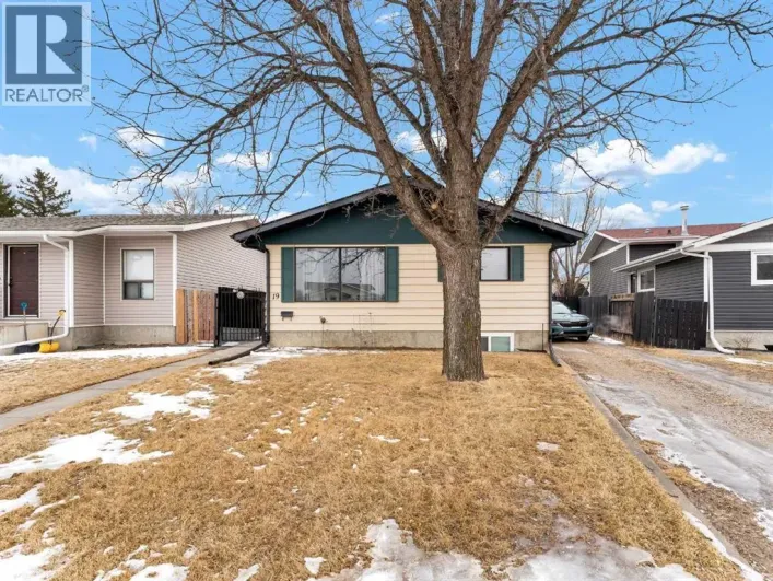 19 Rossmere Place SE, Medicine Hat