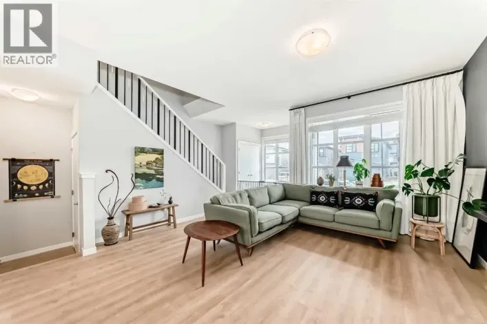 19 Rowley Common NW, Calgary