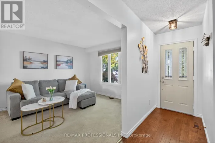 19 SALINA PLACE, Hamilton