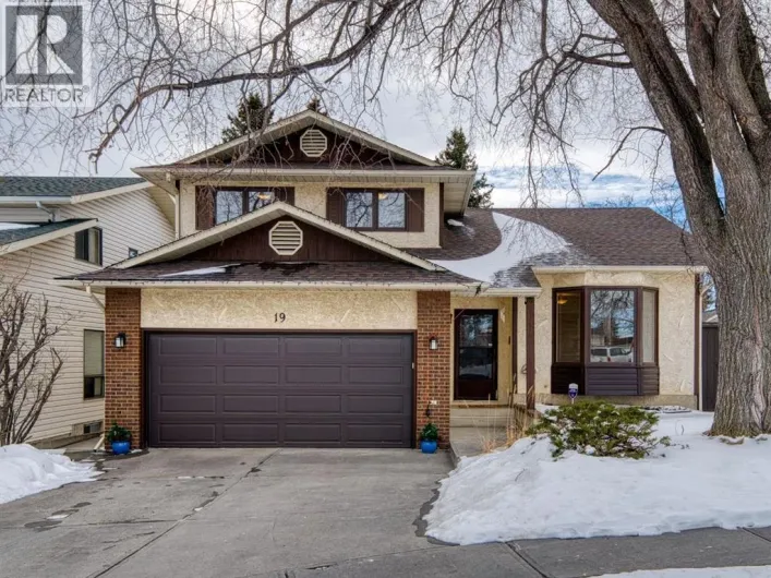 19 Scenic Green NW, Calgary